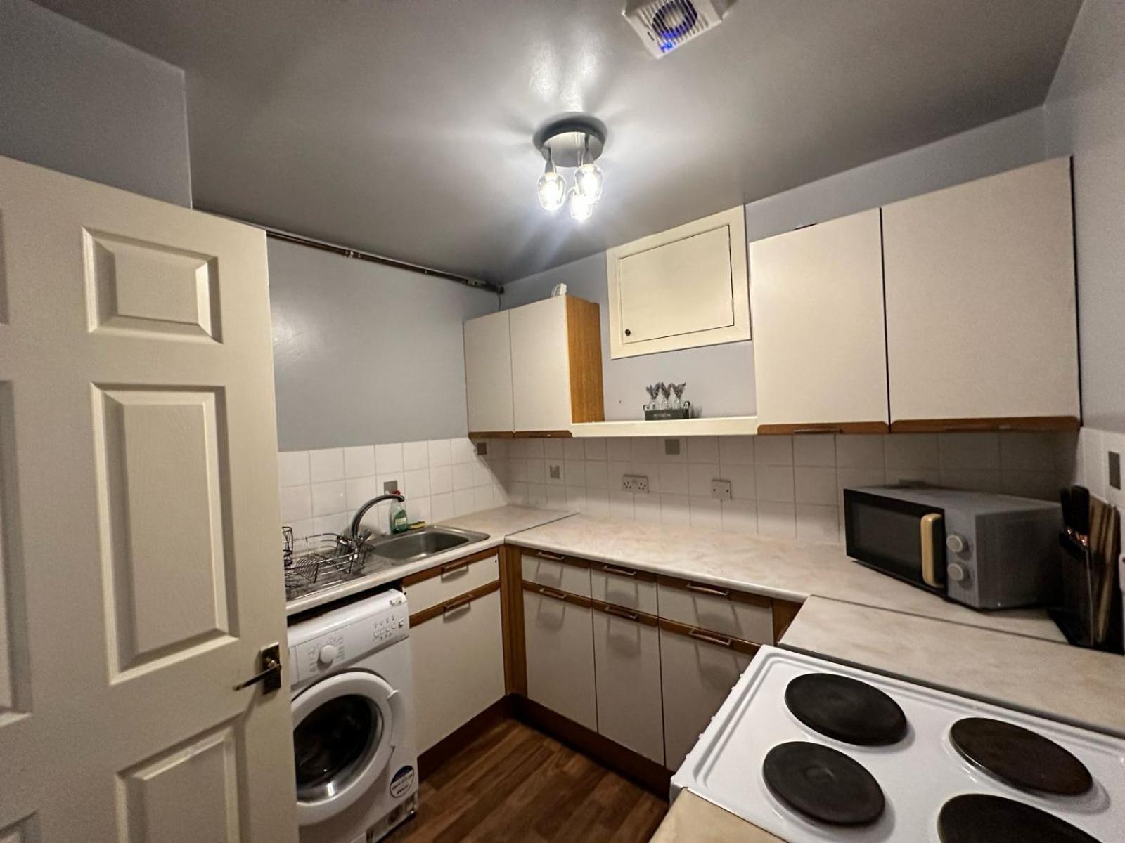 City Lights Apartment Единбург Екстериор снимка