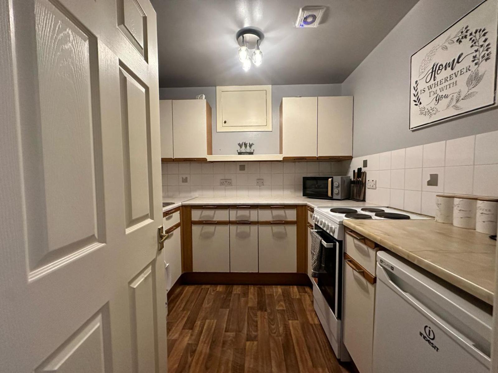 City Lights Apartment Единбург Екстериор снимка