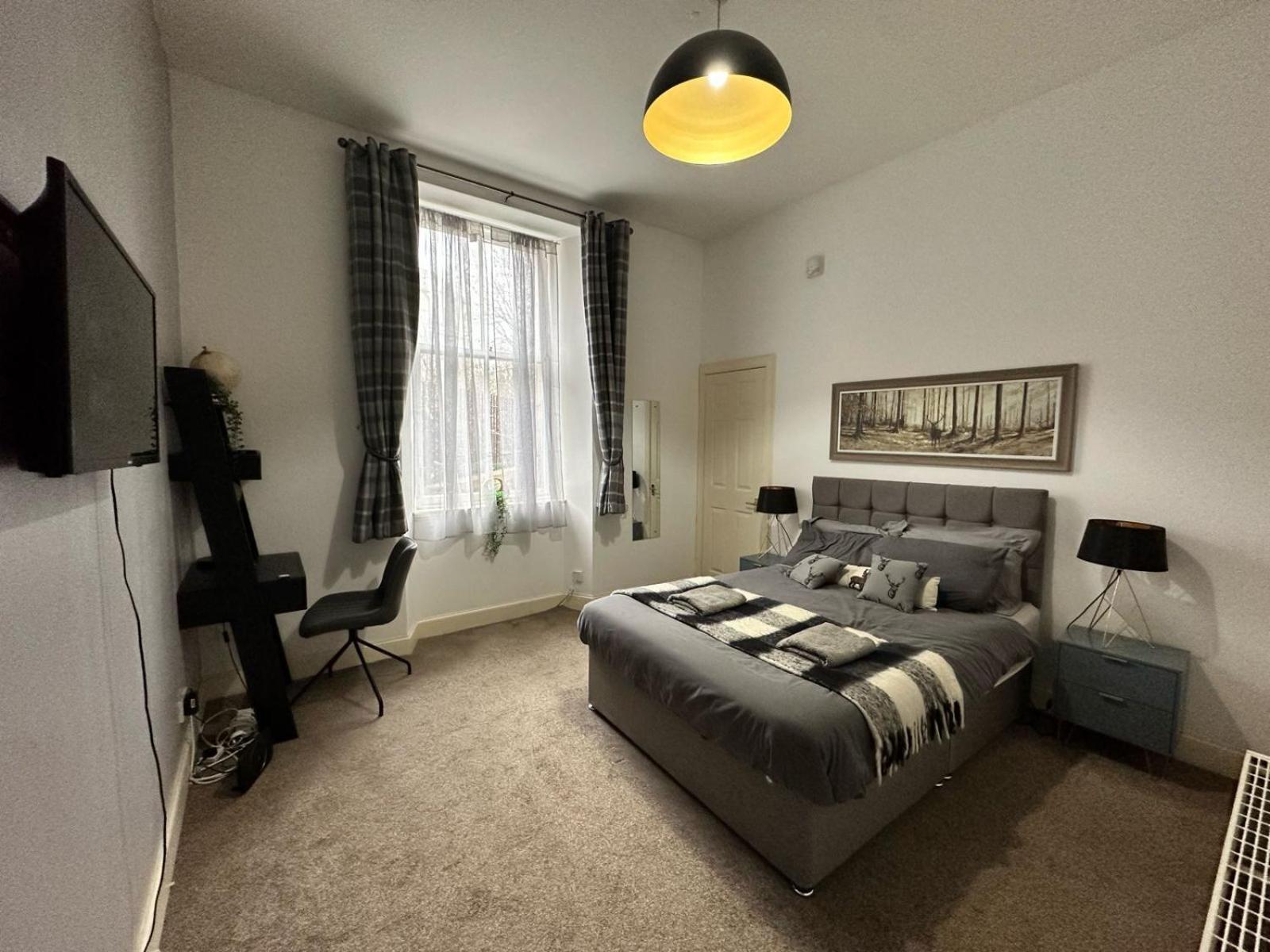 City Lights Apartment Единбург Екстериор снимка